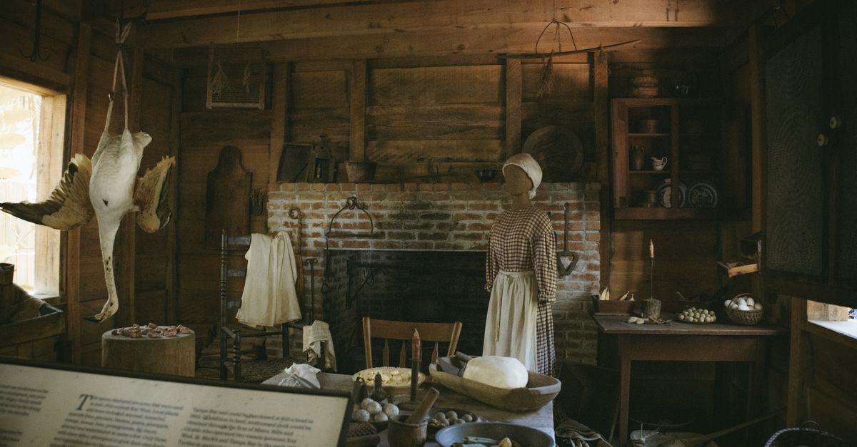 Colonial-era historic mansion and grounds